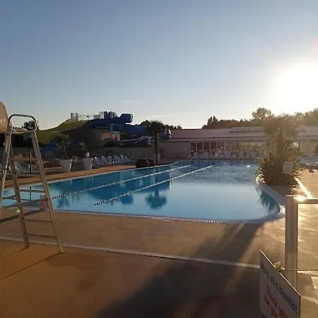 Mobilhome Les Charmettes - Fun Pass Non Inclus אתר קמפינג *