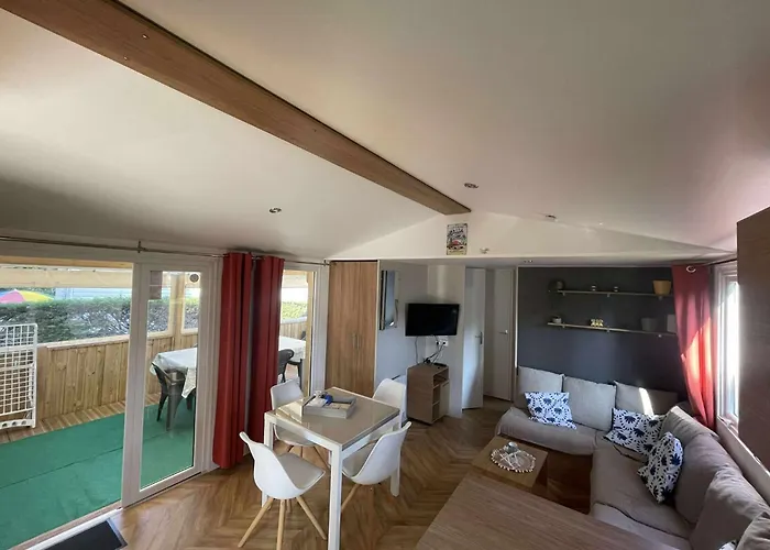 Mobilhome Les Charmettes - Fun Pass Non Inclus Camping *